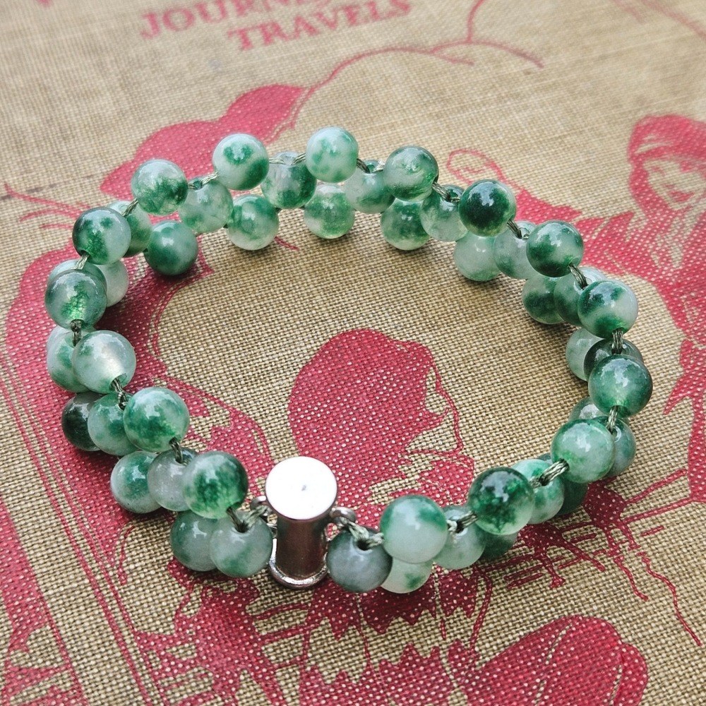 Green Mottled Jade Stone Strand Woven Bead Bracelet Silver Tone Clasp